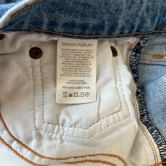 (SOLD) DENIM FORUM x ARITZIA The Arlo High Rise Straight Size 26 - Picture 15 of 17